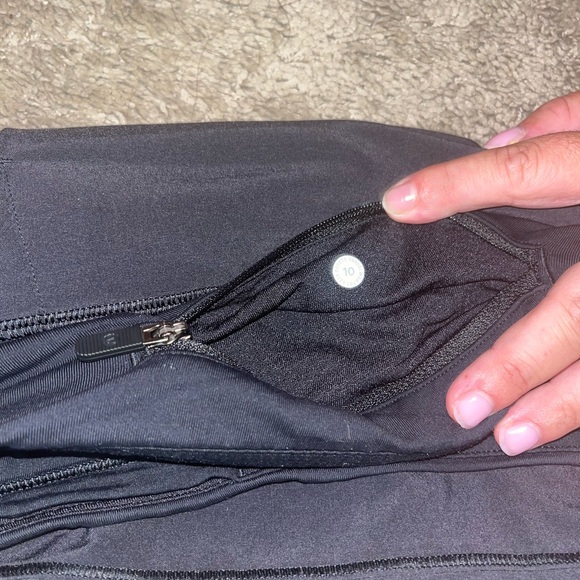 Lululemon skirt - Picture 3 of 4